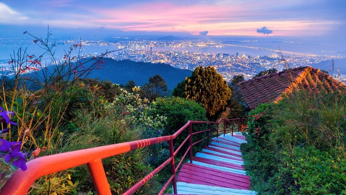 Hotel Penang Malaysia dan pemandangan di sekitarnya.