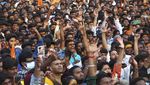 Tumpah Ruah Warga India di Perayaan Kelahiran Dewa Rama