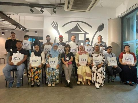 International Bussines Associatian (IBA) bukan layanan pengaduan untuk PMI.