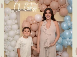 Jessica Iskandar Ungkap Alasan Melahirkan di Jakarta