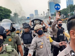 Kapolda Metro Jaya: 6 Polisi terluka Saat Evakuasi Ade Armando