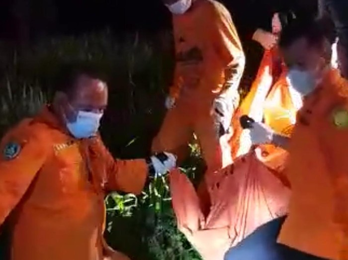 korban perahu tambang jombang ditemukan