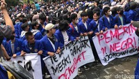 Ada beberapa tuntutan yang mereka bawa ke dewan di antaranya menolak kenaikan BBM, pengungkapan mafia minyak, tidak adanya sosialisasi kenaikan PPN hingga reforma agraria.   