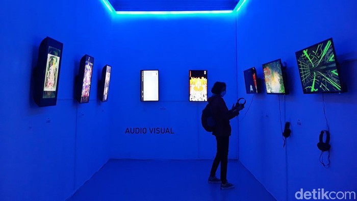 Suasana pameran Non Fungible Token (NFT) bertajuk Indo NFT Festiverse pertama di Yogyakarta.