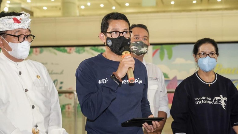 Menparekraf Sandiaga Uno Menparekraf Sandiaga Uno