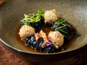 Sedep Poll! Buka Puasa Pakai Nasi Bebek Ireng hingga Rawon Bakso di Sini