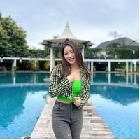 Pada unggahan YouTube miliknya Agustus 2021, hal serupa dikatakannya. Natasha mengaku hanya makan tiga sendok nasi saat makan siang. “Aku makannya nggak terlalu banyak. Aku hari ini cuma makan tiga sendok nasi aja,” katanya dalam video YouTube berjudul 24 JAM KESEHARIAN AKU SELAMA PPKM. Foto: Instagram