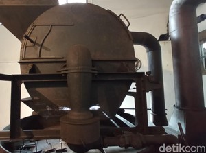Bukan Kedai Kopi Biasa, yang Ini Ada Wisata Pabrik Kopi Jadulnya