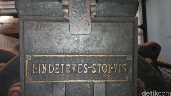 Semua mesin yang beroperasi di sini menggunakan satu merk yang sama, Lindeteves-Stokvis-yang adalah pabrik baja masa VOC. (Bonauli/detikcom)