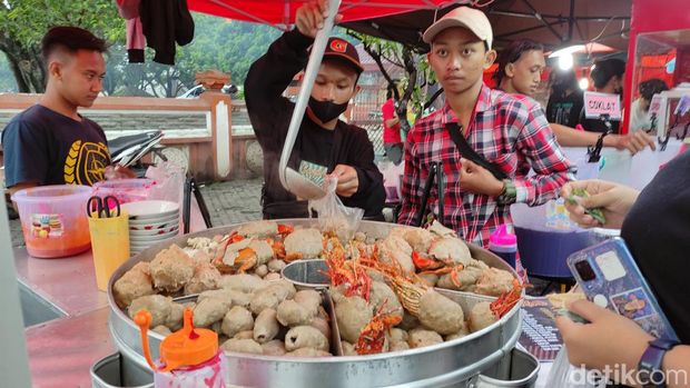 Pasar Takjil di Kota Malang