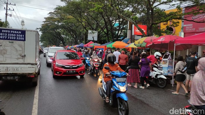 Pasar Takjil di Kota Malang