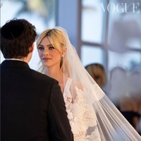 Biaya pernikahan Brooklyn Beckham dan Nicola Peltz dikabarkan mencapai Rp 56 miliar. Foto: Dok. Vogue British