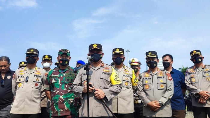 Polda Metro Jaya apel pasukan pengamanan demo 11 April 2022 di Monas, Jakarta Pusat