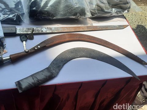 Polisi menangkap lima orang pelaku yang menewaskan anak anggota DPRD Kebumen di Jogja, Senin (11/4/2022).