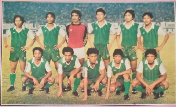 Dokumentasi Ponirin Meka di Timnas Indonesia dan PSMS Medan.