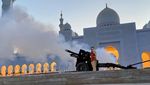 Bukan Kaleng-kaleng, Beduk Magrib di Masjid Ini dengan Dentuman Meriam