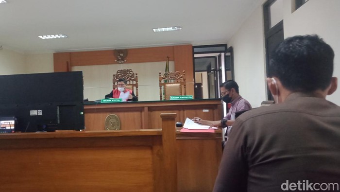 Sidang praperadilan buku Matur Jujur 2019 di PN Klaten, Senin (11/4/2022).