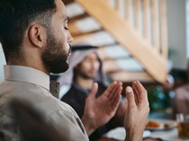 Biar Nggak Lemas saat Puasa, Begini Cara Atur Makan yang Tepat