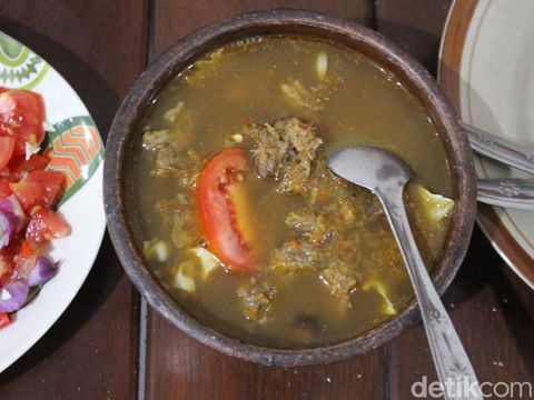 Tongseng dan sate kambing muda