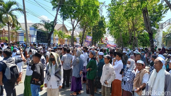 Ulama dan santri demo presiden 3 periode