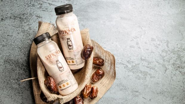 Wanita Ini 'Sulap' Kurma Jadi Selai Hingga Susu, Omzetnya Ratusan Juta
