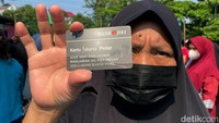 KJP diketahui merupakan kartu yang diberikan oleh Pemerintah Provinsi DKI Jakarta kepada siswa-siswi yang kurang mampu.  