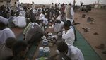 Warga Sudan Ramai-ramai Cegat Pengendara di Jalan, Ada Apa?