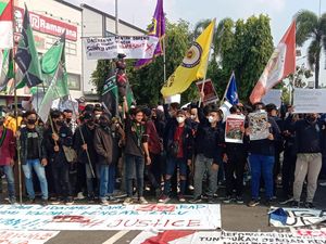 Mahfud Md Apresiasi Aksi Mahasiswa 11 April Berjalan dengan Tertib