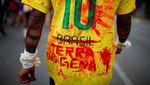Tergusur Perusahaan Tambang, Suku Asli di Brasil Gelar Unjuk Rasa
