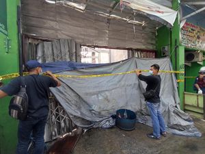 Lokasi Kebakaran Bengkel di Tanjung Priok Dipasangi Garis Polisi