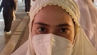 Bertepatan dengan bulan Ramadan, Catherine Wilson berangkat ke Tanah Suci buat umrah. (Foto: dok. Catherine Wilson)