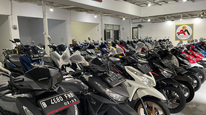 Jual-beli motor bekas Antara Motor