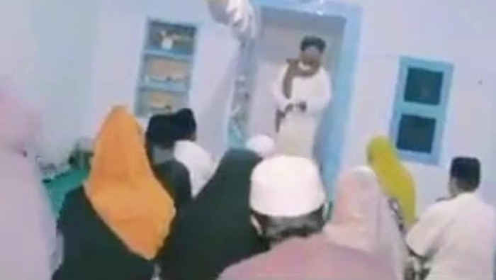 kiai mengajarkan ajaran sesat yang viral di medsos