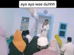Minta Maaf, Gus Idris Klarifikasi Viral Boleh Merokok-Ngeseks Saat Puasa