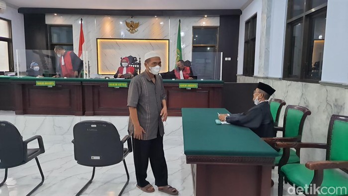 Pengasuh ponpes cabuli santriwatinya di Mojokerto
