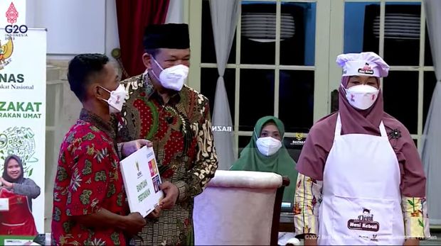 Penyerahan Zakat kepada Badan Amil Zakat Nasional Tahun 2022. (Tangkapan Layar via Youtube Sekretariat Presiden)