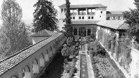 Istana ini merupakan simbol sejarah peradaban Islam di Eropa, khususnya daerah Andalusia. (AP Photo/Horst Faas).
