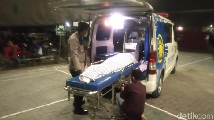 Pria di Bojonegoro tusuk mantan istrinya hingga tewas karena cemburu.