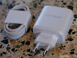 Wujud Realme 9 Pro+ Free Fire, Booyah!