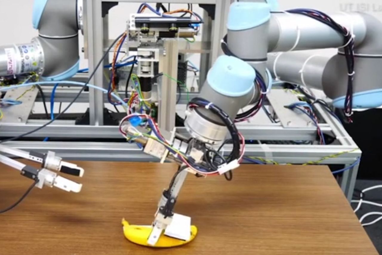 Robot Canggih Pengupas Pisang