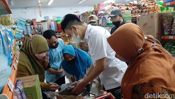 Sidak makanan kediri.