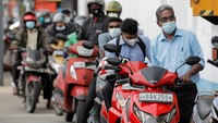 Ada banyak faktor, namun satu yang utama adalah bahwa pada akhir 30 tahun perang saudara pada 2009, Sri Lanka memilih untuk lebih fokus pada pasar domestik daripada mengekspor ke luar negeri. Jadi pendapatan dari ekspor rendah, sementara tagihan impor terus bertambah.