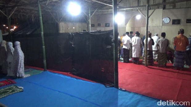 Suasana Ramadan di pengungsi Gunung Semeru