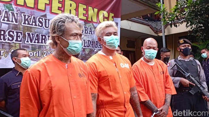 Tampang tiga tersangka pengedar narkoba di Bali