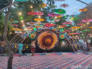Asyiknya... Ngabuburit dan Buka Puasa di Tepi Bengawan Solo