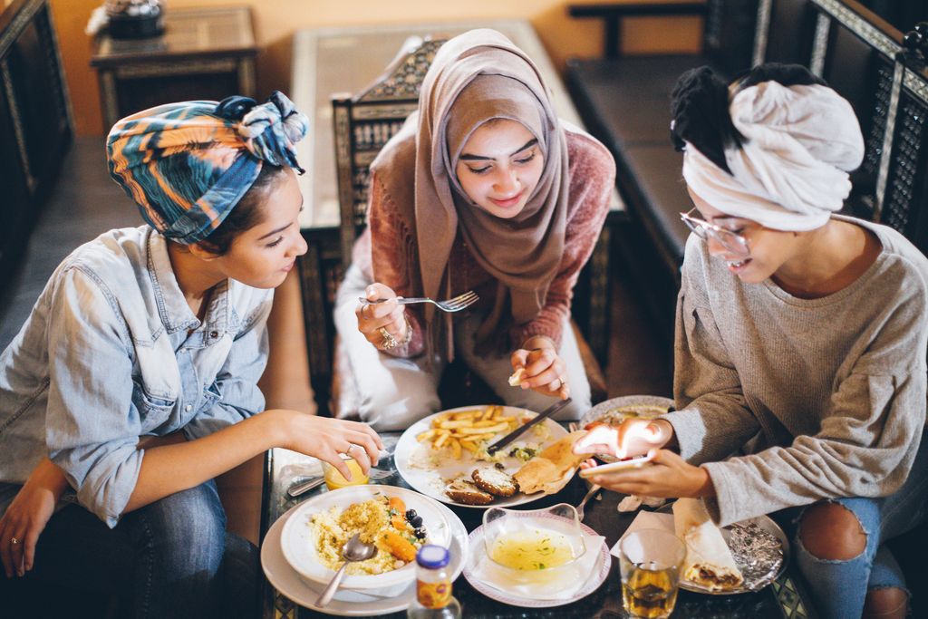 Tradisi Bukber, Makan Bersama di Bulan Puasa yang Bisa Datangkan Berkah