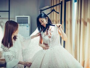 Viral Pria Larang Ibunya Datang ke Pernikahan karena Ribut Soal Gaun Pengantin