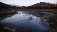 Sistem peringatan ini didasarkan pada kapasitas sungai Maipo dan Mapocho yang memasok sebagian besar airnya ke Santiago yang kini sudah mengalami penurunan permukaan air.  