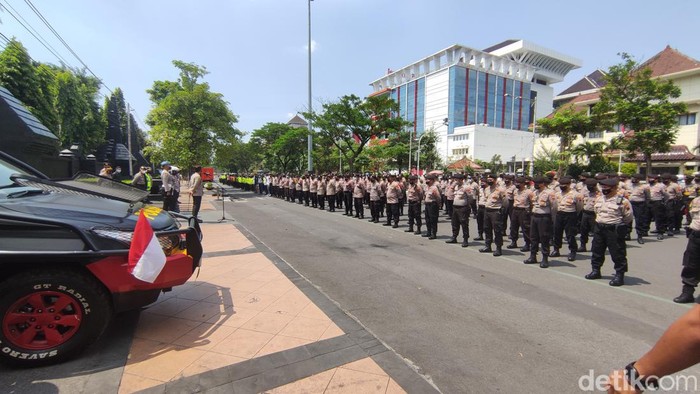 Apel persiapan pengamanan demo di Semarang, Rabu (13/4/2022).