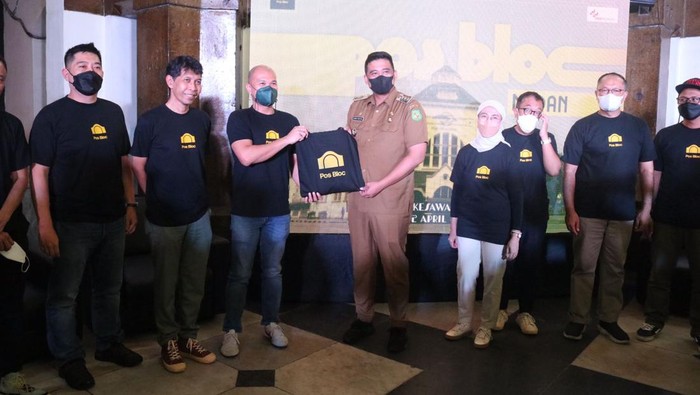 Bobby Nasution hadiri kegiatan perkenalan Pos Bloc Medan, di Kantor Pos Medan, Selasa (12/4).